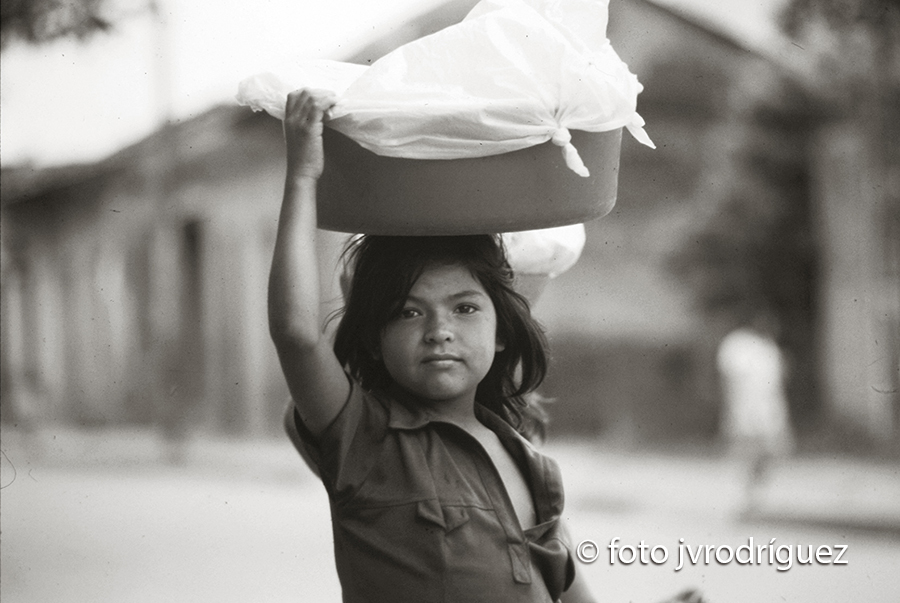 Trabajo infantil, cuidadora, JV Rodríguez