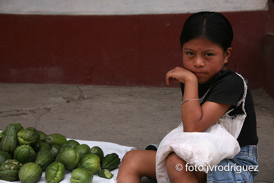 Trabajo infantil, vendedora, JV Rodríguez
